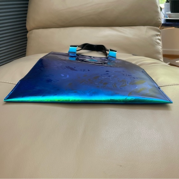 YUIMA NAKAZATO metallic envelope tote bag NEW - Picture 7 of 10